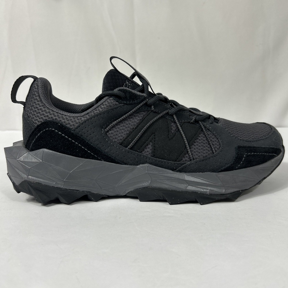 New Balance Tektrel Unisex Trail Running Sneakers Gray Black Men 8/ Women's 9.5